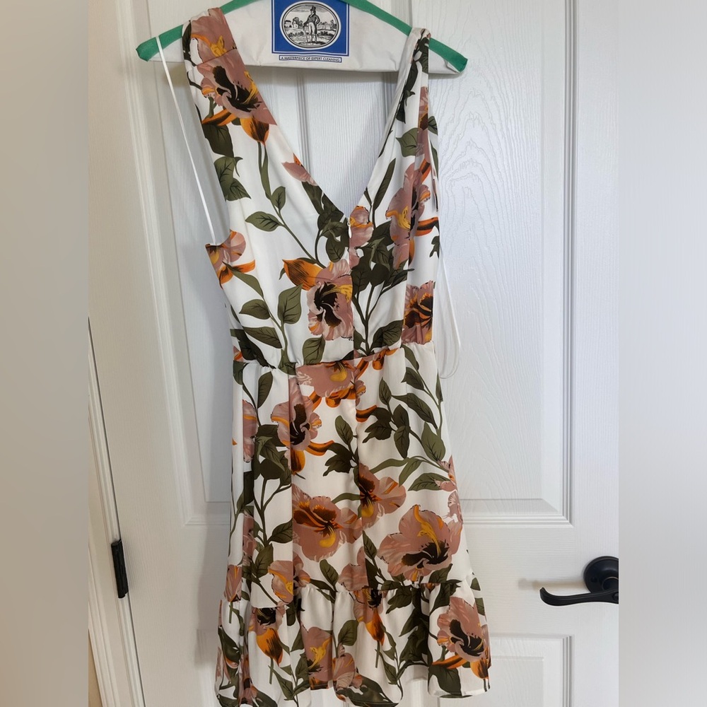Size 6 Sam Edelman azalea floral aline dress perfect for a derby party!!